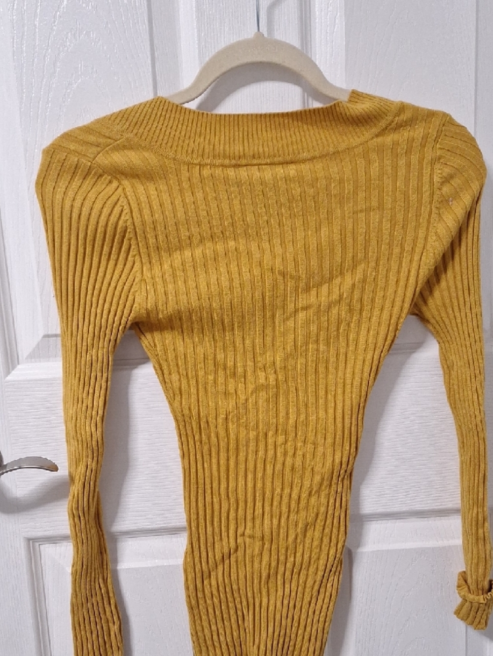 Mustard Ribbed V-Neck Button-Side Knit Top - Picture 3 of 4